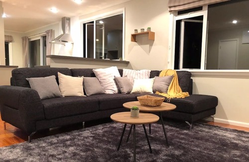 Oamaru House | The Sea View BnB