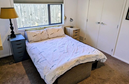 Dunedin House | Seaside Retreat in Blueskin Bay (near Dunedin) - Modern House Nestled in Nature