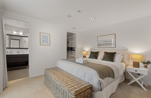 Paihia Apartment | Paihia 2 Bedroom Apartment with Pool