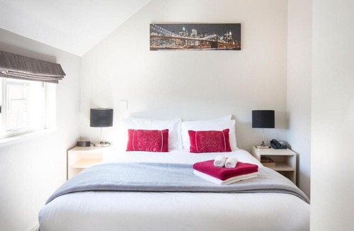 Upper Riccarton Hotel | Vita Nova Motel