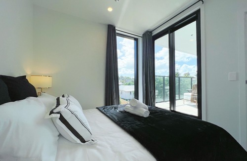Greenlane - Ellerslie Apartment | Beautiful View 2 Beds Apartment