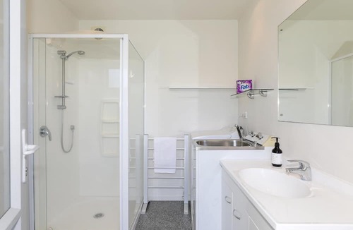 Lake Tarawera House | Kereru Rest - Quirky Two Bedroom Pod Style Lake House | Lake Tarawera
