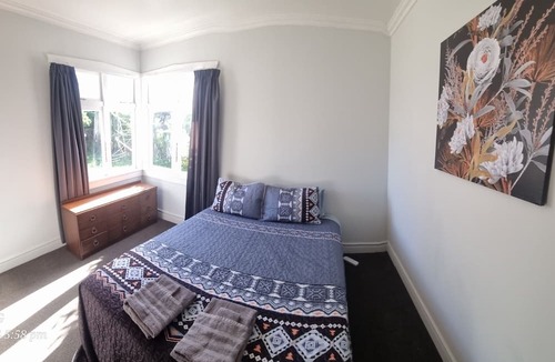 Motueka House | Middle of Everywhere., Middle of Everywhere
