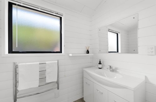 Haruru Cottage | Haruru Cottages