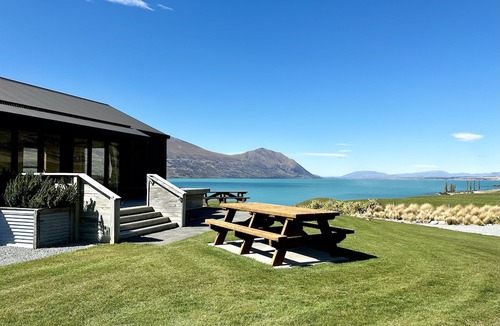 Ohau Cabin | Exclusive NZ high-country lodge hosting groups of up to 24.