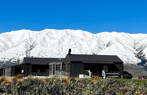 Ohau Cabin | Exclusive NZ high-country lodge hosting groups of up to 24.