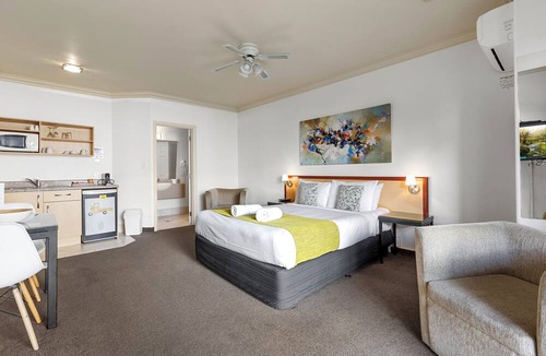 Whakatane Hotel | Tuscany Villas Boutique Motel