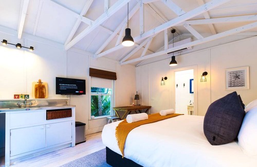 Ostend House | Enchanted Valley - Secret Cottage