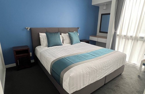 Merivale Hotel | Diplomat Motel