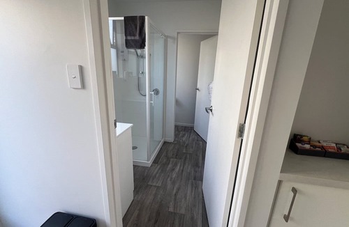 Merivale Hotel | Diplomat Motel