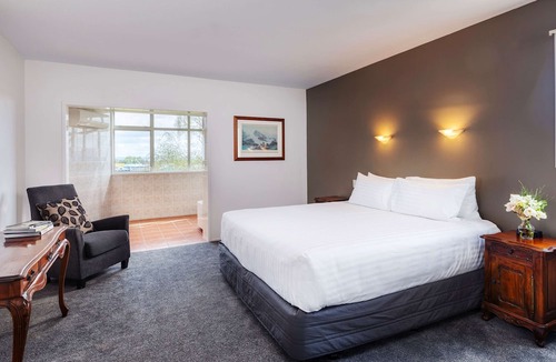 Fenton Street Hotel | Arawa Park Hotel