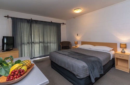 Kaitaia Hotel | Loredo Motel