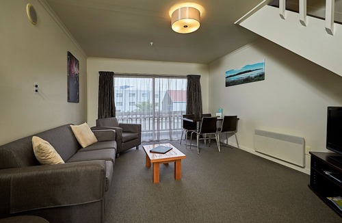 Kaikoura Hotel | The White Morph - Heritage Collection