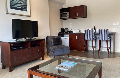 Nelson City Centre Hotel | Rutherford Hotel Nelson