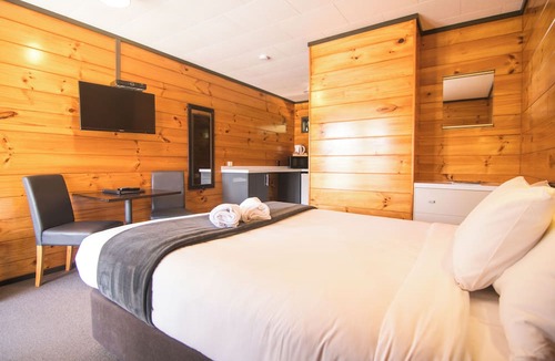 Turangi Hotel | Parklands Motorlodge