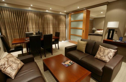 Kilbirnie Hotel | Brentwood Hotel
