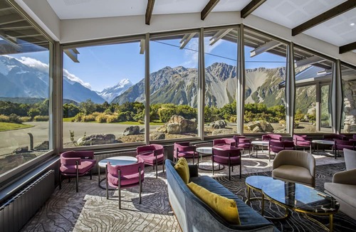 Mount Cook Village Hotel | The Hermitage Hotel Mount Cook