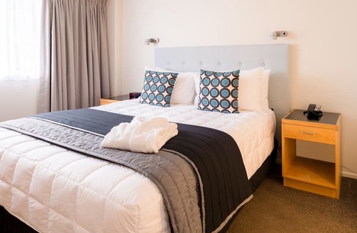 Te Aro Hotel | West Plaza Hotel