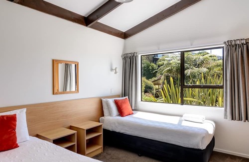 Kaiteriteri Hotel | Kaiteri Motels and Apartments