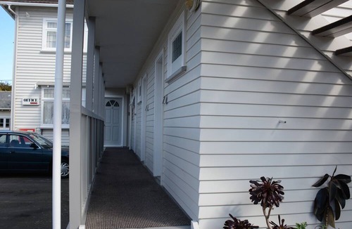 Lower Hutt Hotel | Abbeycourt Motel