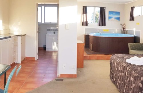 Fenton Street Hotel | Gateway International Motel