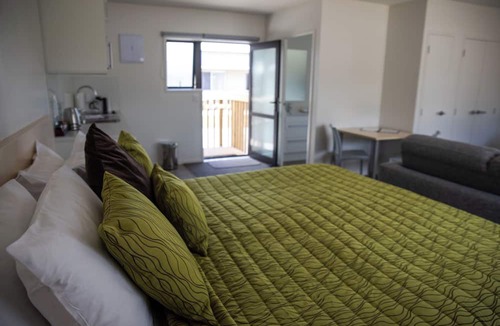 Whitianga Hotel | Peninsula Motel