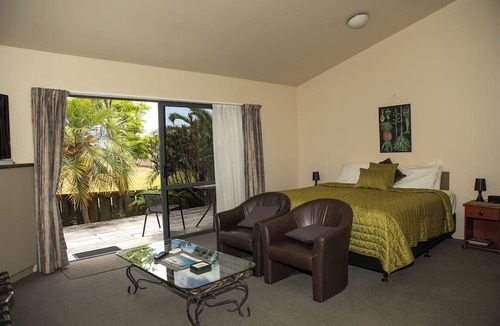 Whitianga Hotel | Peninsula Motel