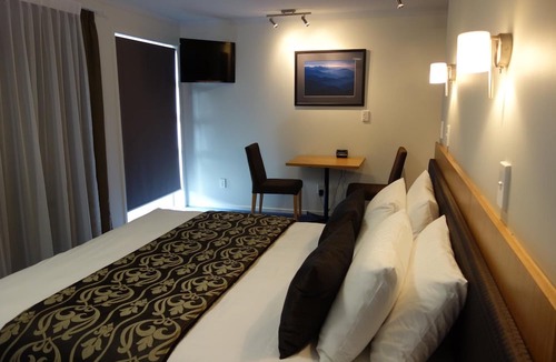 Parakai Apartment | Parakai Springs Lodge