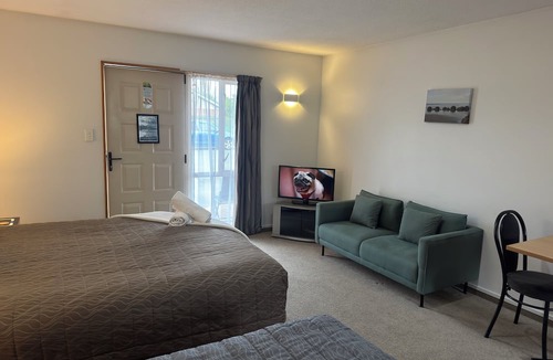 Oamaru Hotel | ASURE Ambassador Motor Lodge