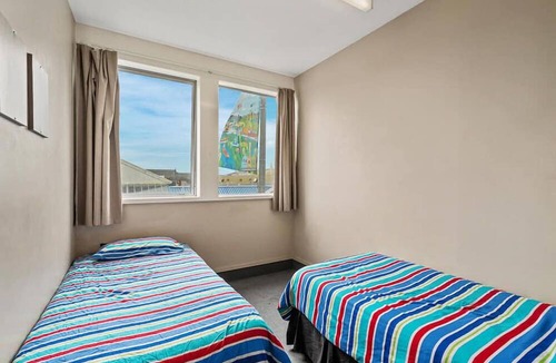 New Brighton Hostel | Point Break Backpackers