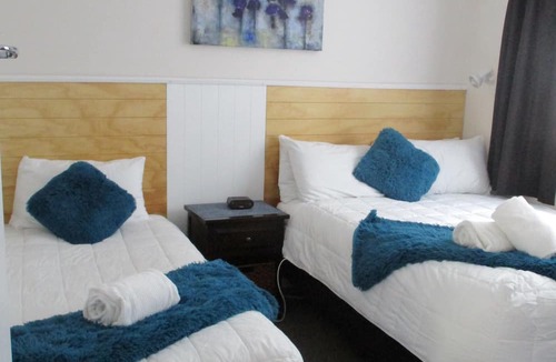 Picton Hotel | High Street Living Motel