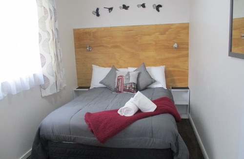 Picton Hotel | High Street Living Motel