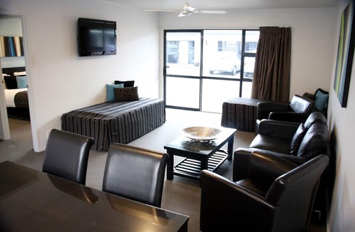 Hamilton North Hotel | Camelot on Ulster