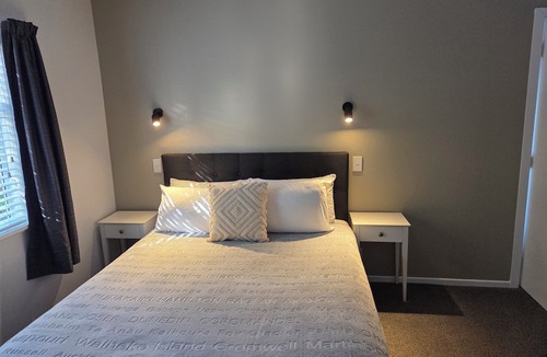 Taupo Hotel | Little Haven
