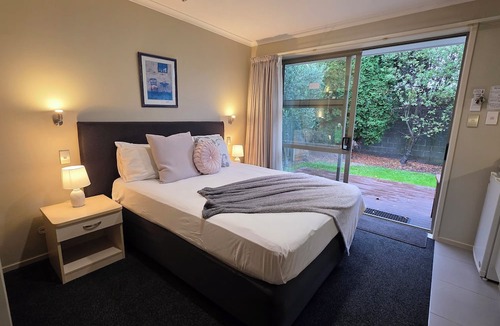 Riccarton Hotel | Tower Junction Motor Lodge