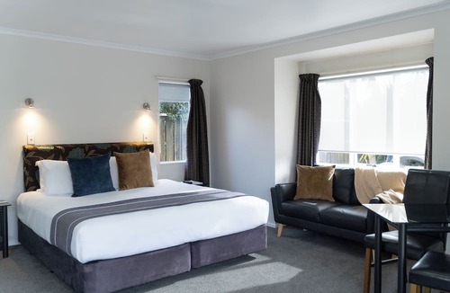 Whakatane Hotel | Pacific Coast Motor Lodge