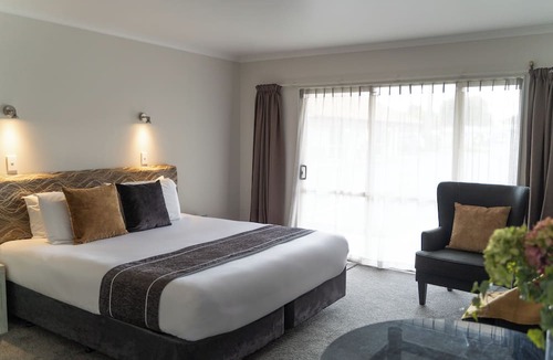 Whakatane Hotel | Pacific Coast Motor Lodge