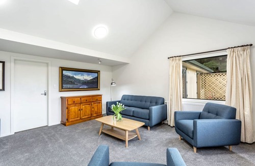 Mosgiel Bed & Breakfast | Hunters Moon