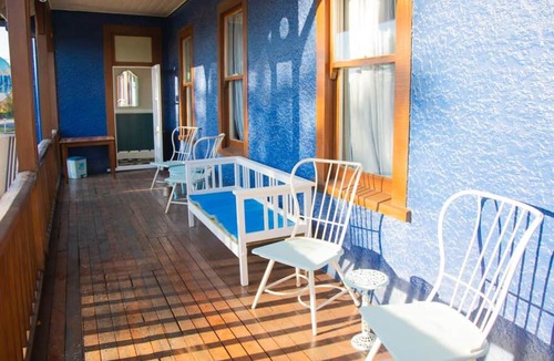 Methven Hotel | The Blue Pub