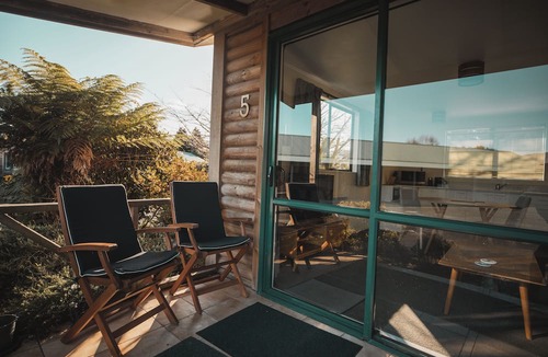 Fox Glacier Hotel | Rainforest Motel