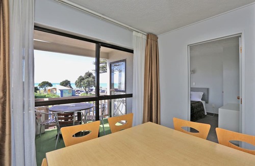 Napier Hotel | Edgewater Motor Lodge