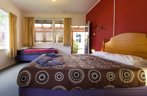 Picton Hostel | Sequoia Lodge & Backpackers
