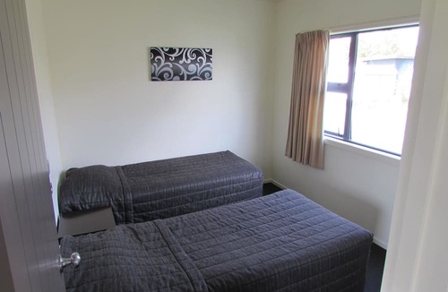 Saint Kilda Hotel | Dunedin Holiday Park & Motels