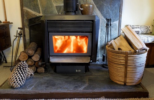 Lower Shotover Bed & Breakfast | The Ferry Bed & Breakfast