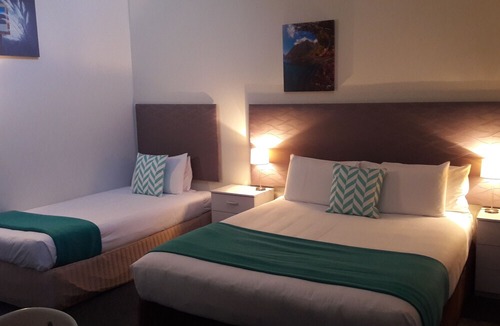 Whangamata Hotel | Southpacific Motel and Conference Centre