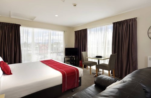 Blenheim Hotel | 171 On High Motel