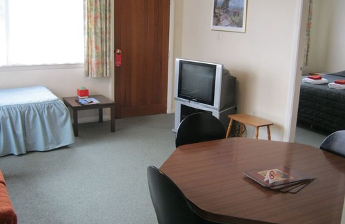 Timaru Apartment | Blue Dolphin Motel