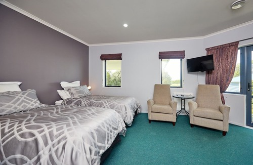 Hapuku Bed & Breakfast | Awatea Country B&B