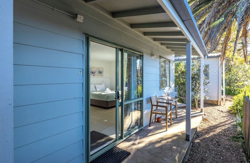 Ostend Hotel | Waiheke Island Motel