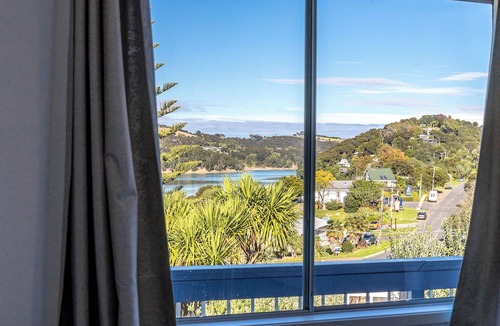 Ostend Hotel | Waiheke Island Motel